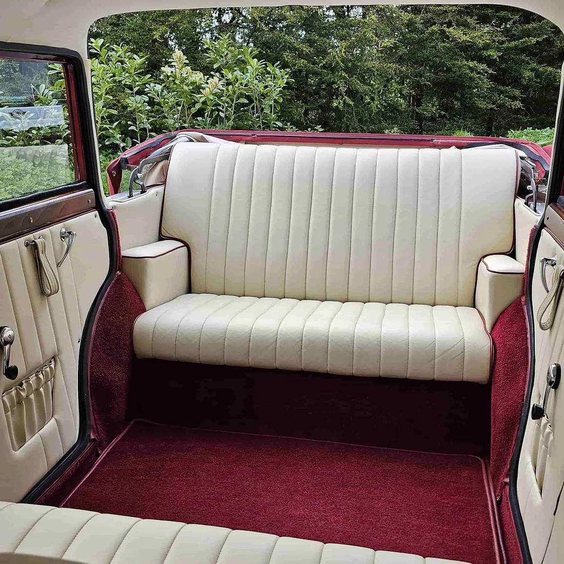 vintage wedding limo