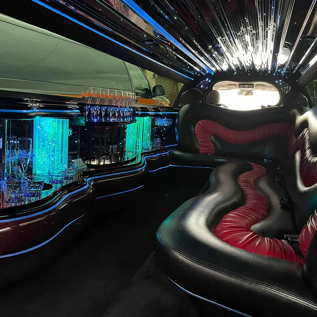 CHRYSLER BENTLEY STYLE 8 SEATER LIMOUSINE
