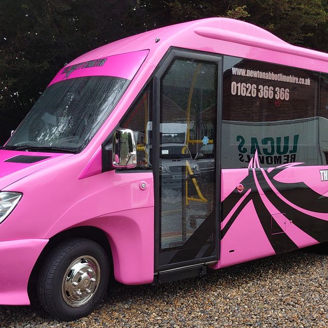 8 seat pink party bus