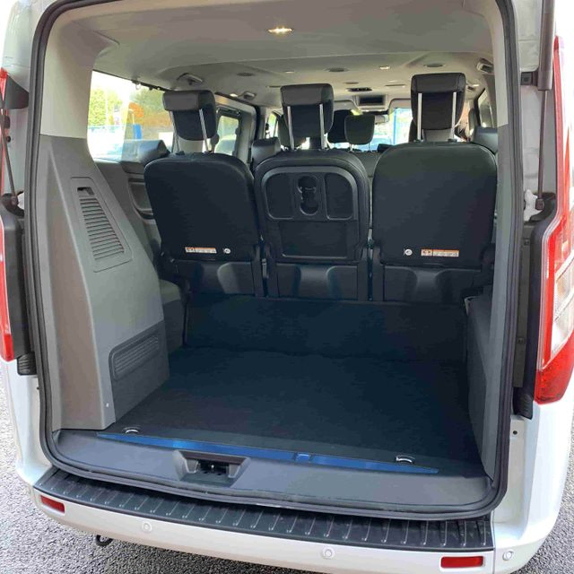 luxury mpv hire